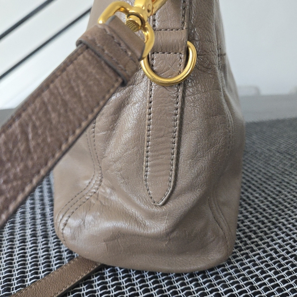 Prada‎ Brown Leather Bag - Picture 14 of 17